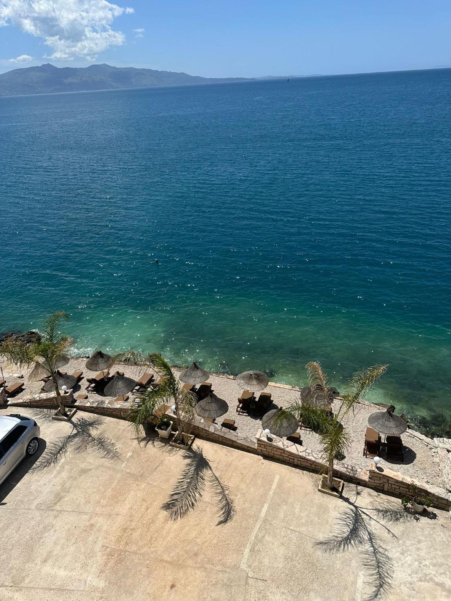 Blue Bay Hotel ساراندا المظهر الخارجي الصورة