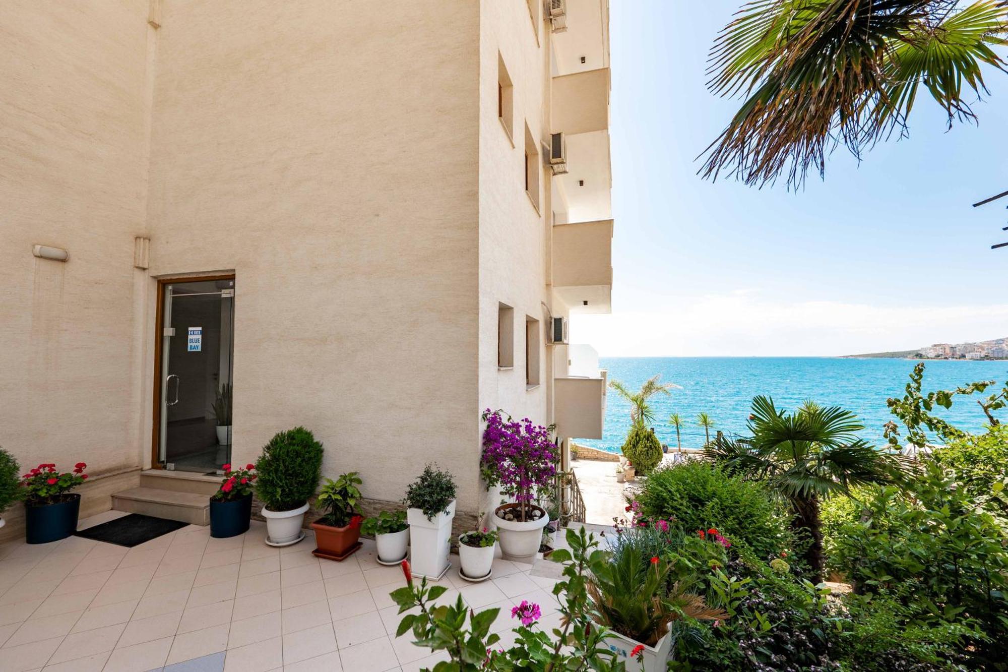 Blue Bay Hotel ساراندا المظهر الخارجي الصورة