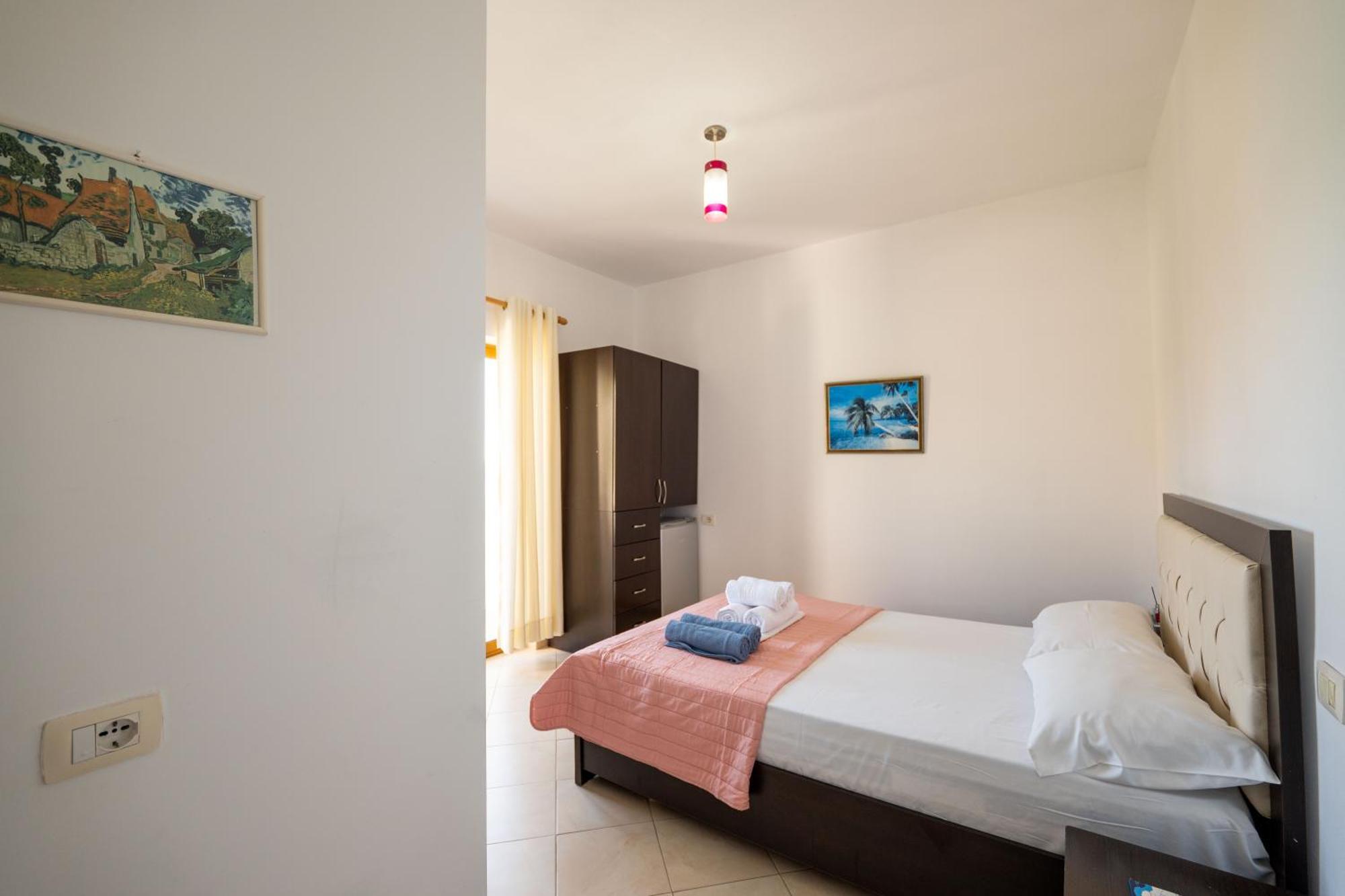 Blue Bay Hotel ساراندا المظهر الخارجي الصورة